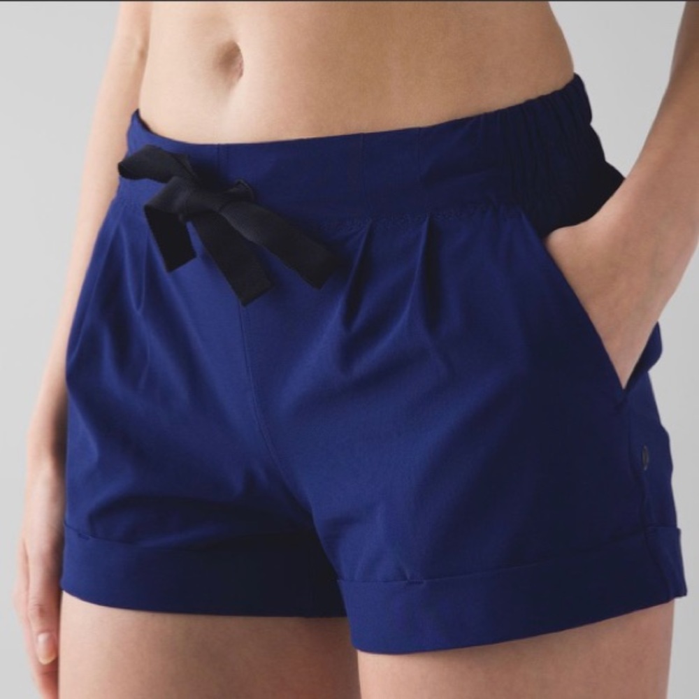 Lululemon Spring Break Away Short